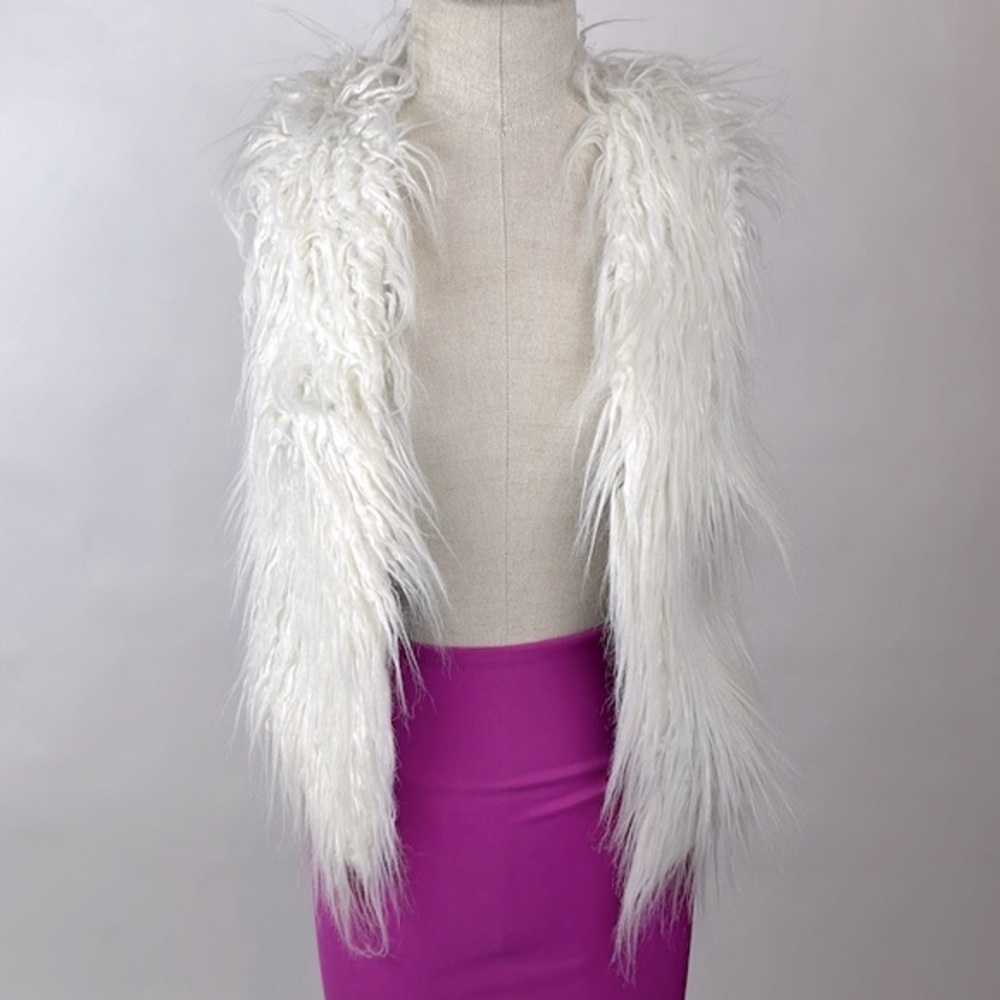 White faux fur fuzzy vest